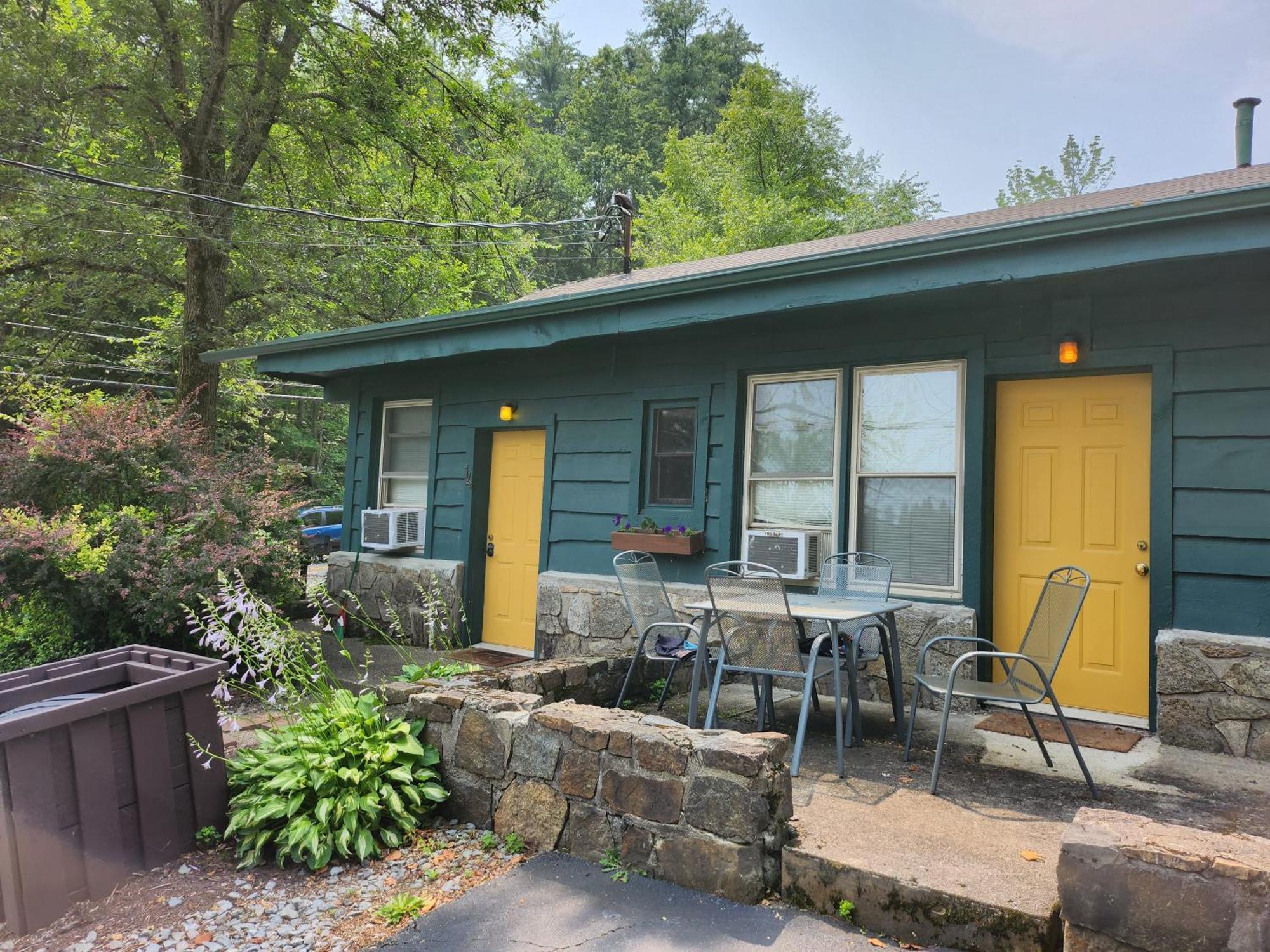 Adirondack Diamond Point Lodge Lake George Exterior photo