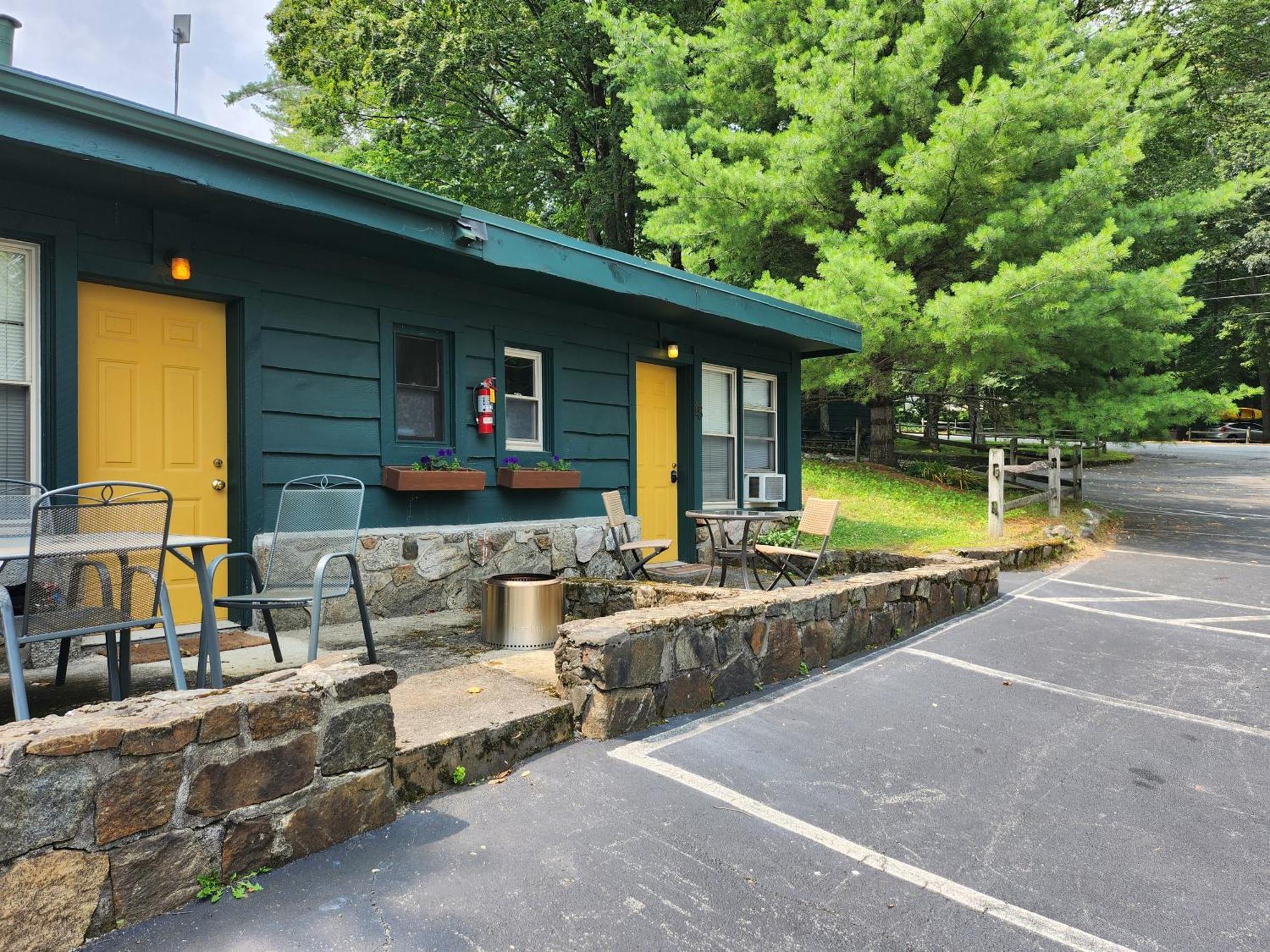 Adirondack Diamond Point Lodge Lake George Exterior photo